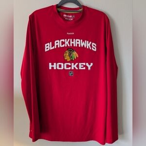 Reebok Shirt Unisex Size X Large Red Long Sleeve Chicago Blackhawks Logo Sporty